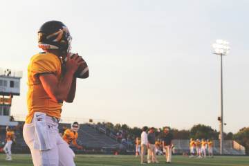 阿森纳追逐阿尔瓦雷斯，锋线升级迎来关键机会（配图示意）